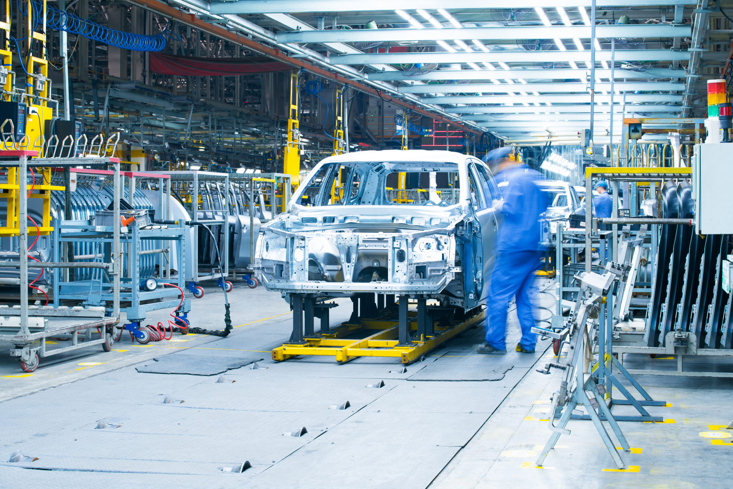 Terminal works. Production-line workers car. Щелково фото промышленность. Workers in the Automotive industry. Применение CNN D автомобильной промышленности.