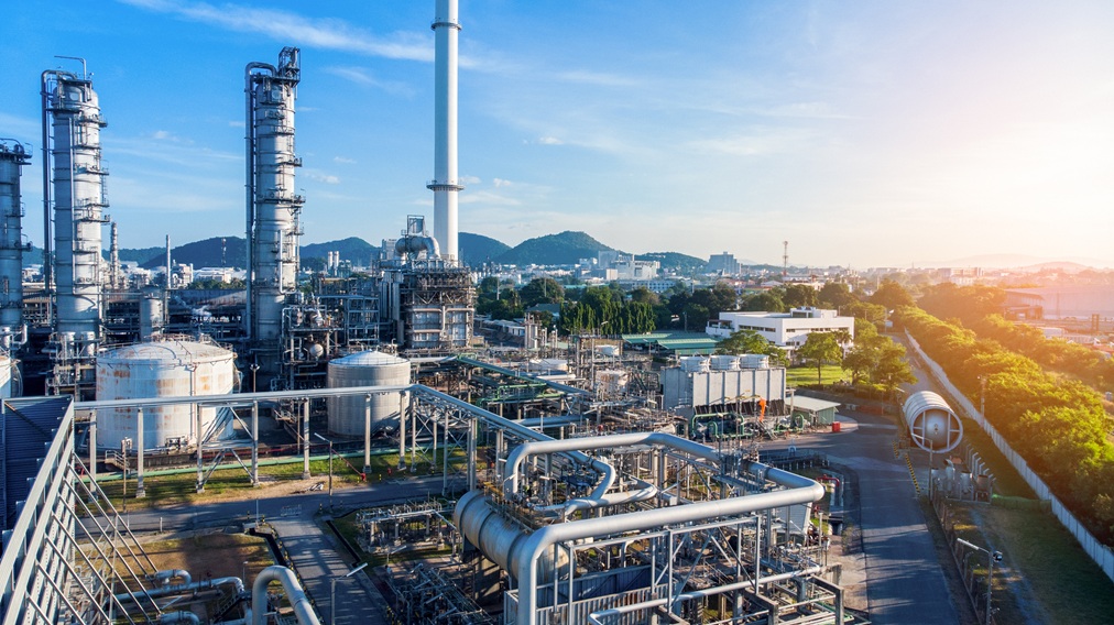 How Mobile Apps Help Companies Improve Safety in the Chemical Industry